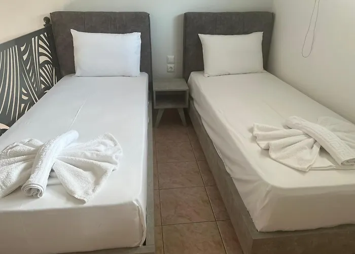 Hotel Ellas 3*