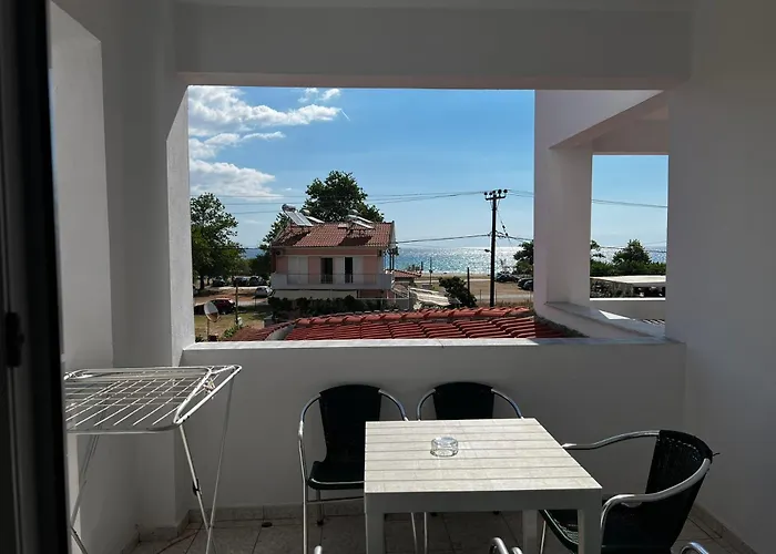 Hotel Ellas 3*
