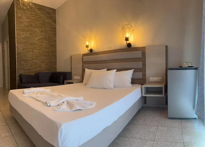 Ellas Hotel