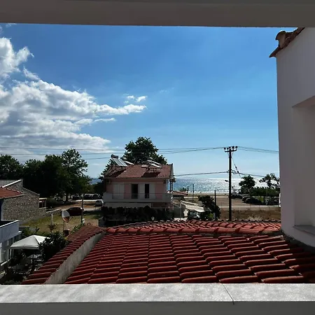 Отель Ellas